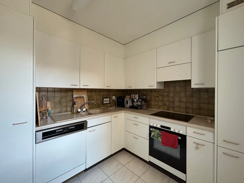 2 ZI-WOHNUNG IN BASEL - GUNDELDINGEN, MÖBLIERT, TEMPORÄR – photo 3 of 10