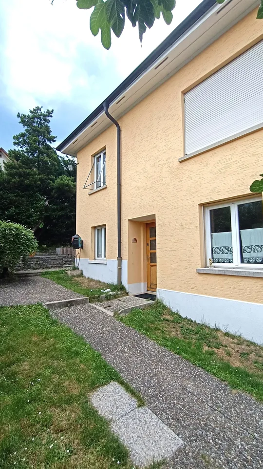 Schöne Villa mit 2 Wohnungen und Erweiterungspotenzial – Foto 20 von 21
