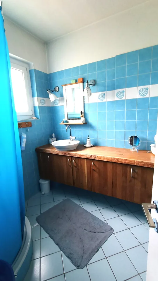 Schöne Villa mit 2 Wohnungen und Erweiterungspotenzial – Foto 10 von 21