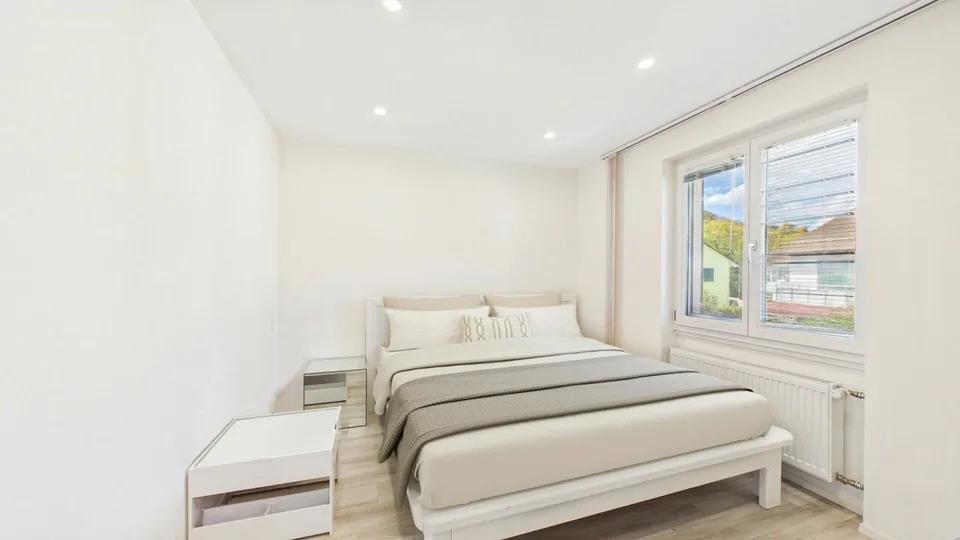 Modernisiertes 4.5-Zimmer-Reihenhaus mit viel Platz auf vier Etagen – Foto 7 von 12