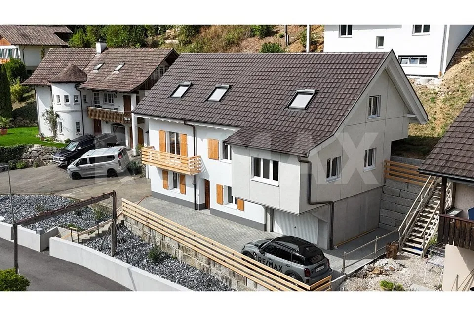 Casa unifamiliare ristrutturata di 8 locali con molto spazio e carattere – foto 2 di 6