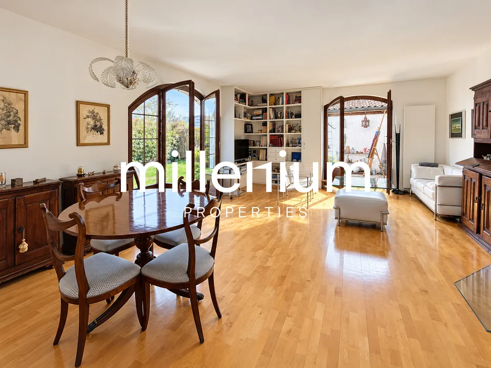 Maison contemporaine semi meublée avec jardin et studio indépendant – Foto 3 von 10