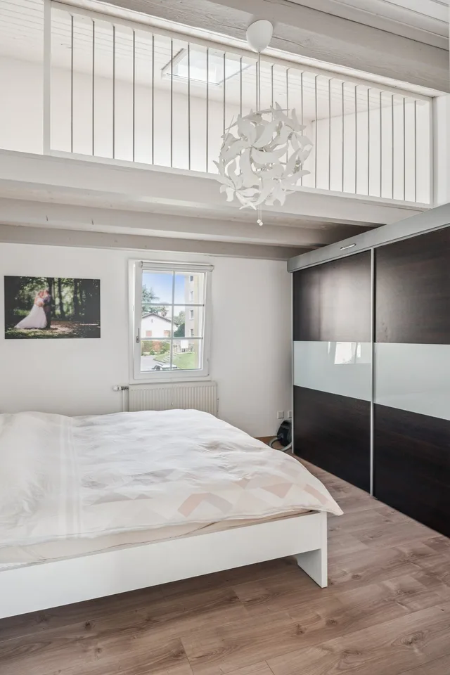 Casa unifamiliare di 5,5 locali, completamente ristrutturata, con piscina e giardino – foto 7 di 11