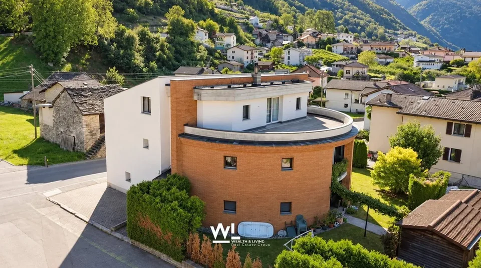 Casa bifamiliare con giardino e vista a Malvaglia / Zweifamilienhaus mit Garten und Aussicht in Malvaglia kaufen – photo 3 sur 13