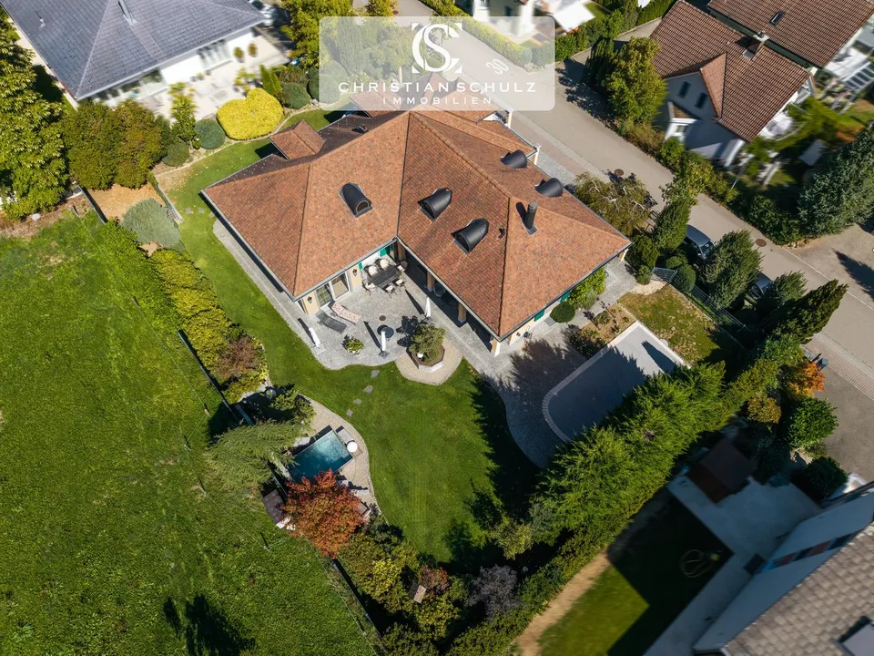 Toskanische Villa mit Säntisblick, Lift, Pool und grosszügiger Garage – Foto 2 von 29