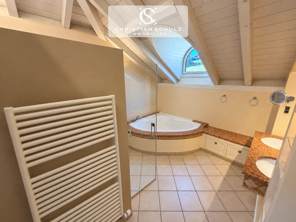Toskanische Villa mit Säntisblick, Lift, Pool und grosszügiger Garage – Foto 23 von 29
