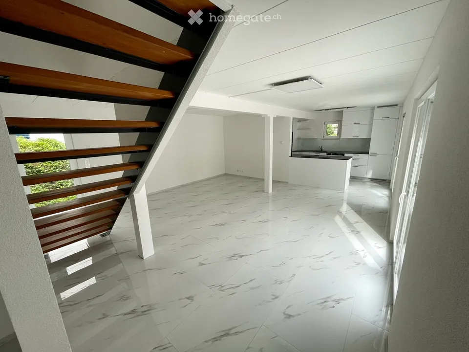 Ampia casa unifamiliare moderna a Rümlingen – foto 3 di 18