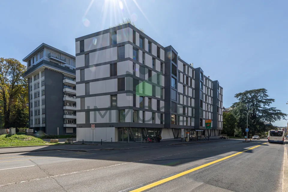 Exklusivität: Großes 4-Zimmer-Apartment mit 84 m2 Wohnfläche in den Eaux-Vives – Foto 9 von 10