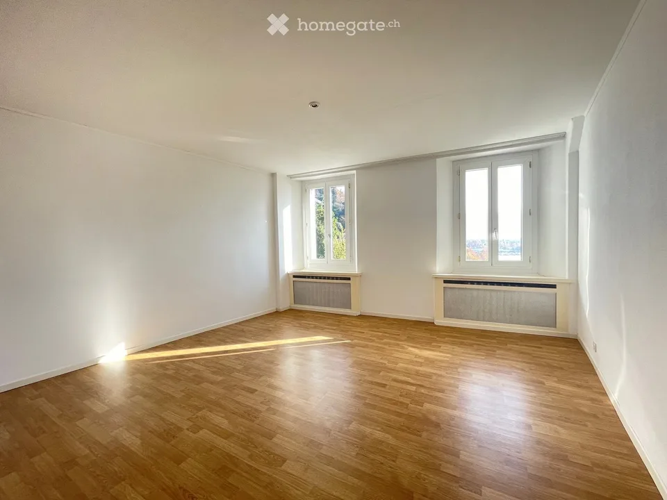 Miete 2 1/2 Zimmer Wohnung renoviert – Foto 3 von 4