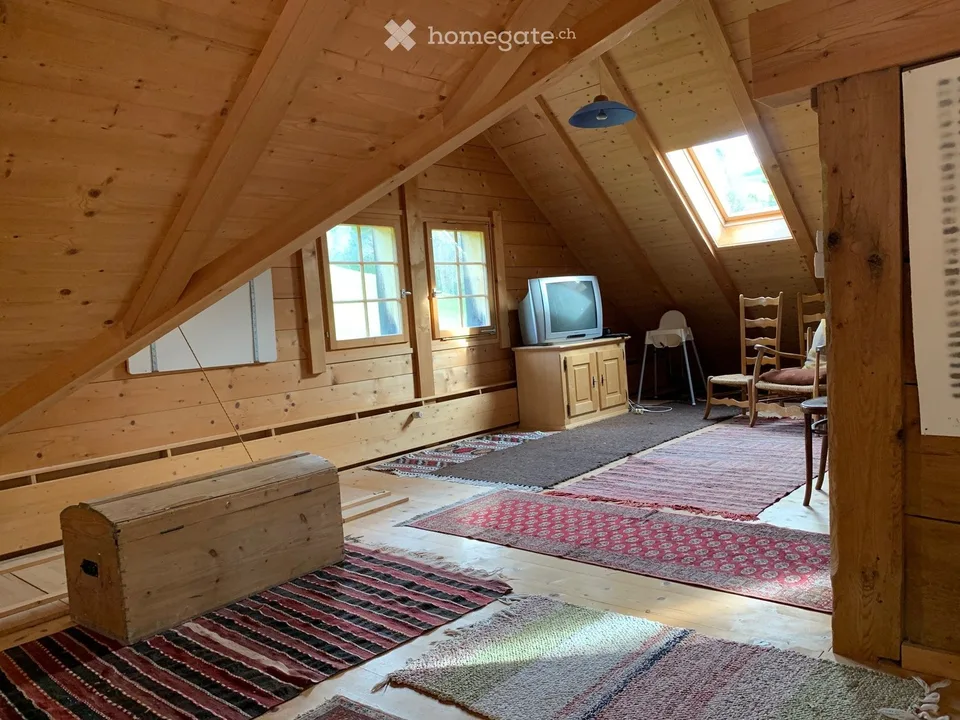 Freundliche Dachwohnung in Bauernhaus – Foto 3 von 5