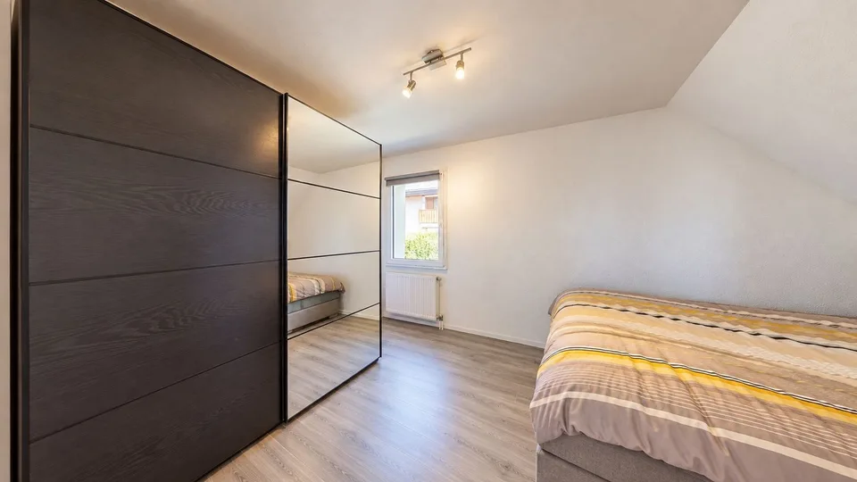 Casa unifamiliare di 5,5 locali con grande giardino, veranda e vista panoramica – foto 14 di 17