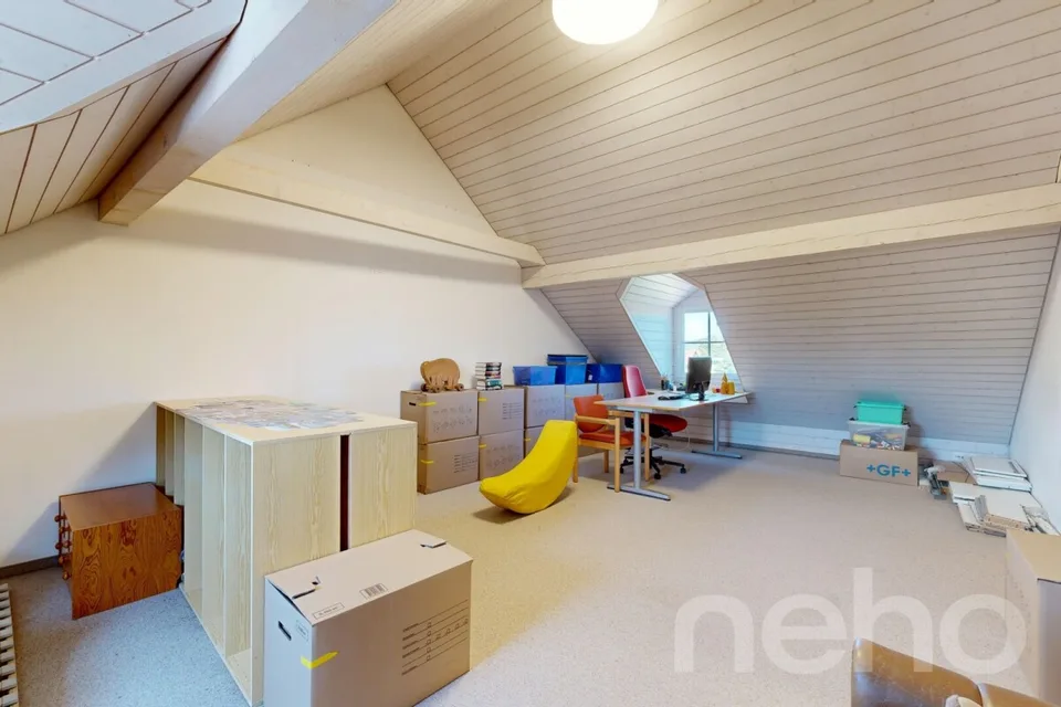 Bright semi-detached house with 250 m2 living space and garden in Buchthalen – photo 12 of 12