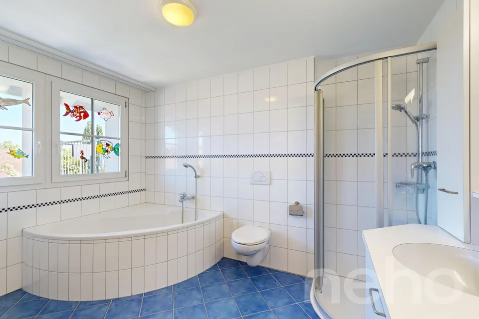 Bright semi-detached house with 250 m2 living space and garden in Buchthalen – photo 11 of 12
