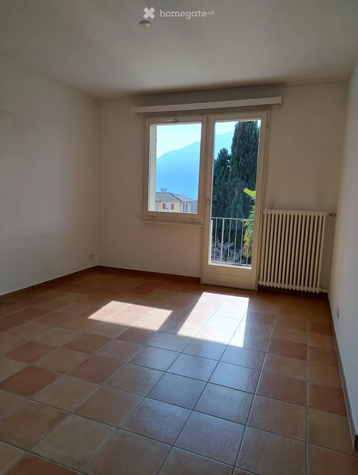 Helles 3,5-Zimmer-Apartment zur Miete in Minusio – Foto 2 von 5
