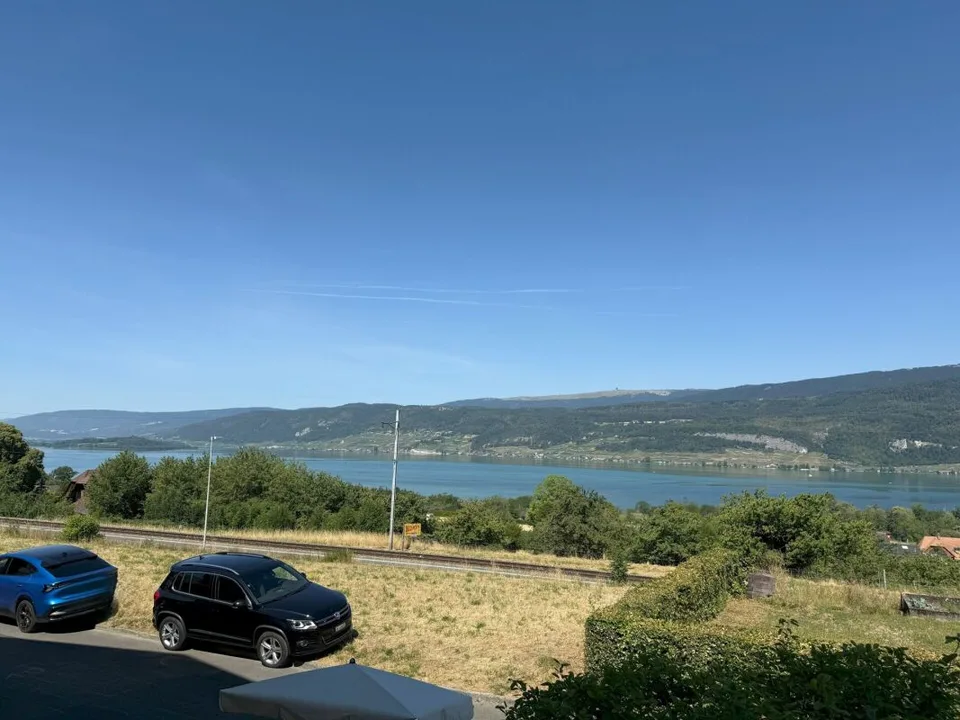 Vista ineguagliabile su gran parte del lago di Bienna – foto 21 di 21