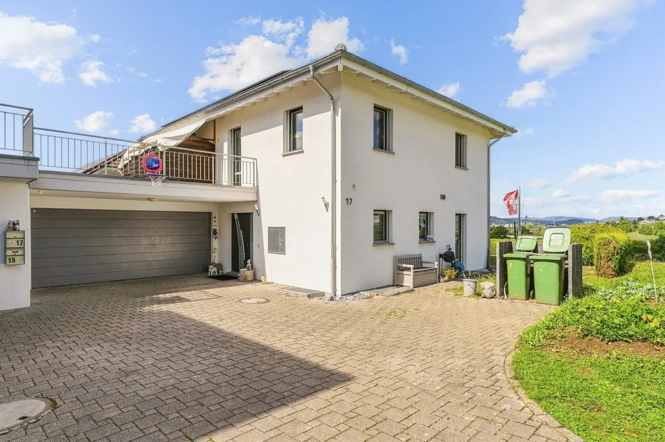 Grosszügiges Einfamilienhaus in Waltenschwil – per 01.04.2027 – Foto 3 von 23