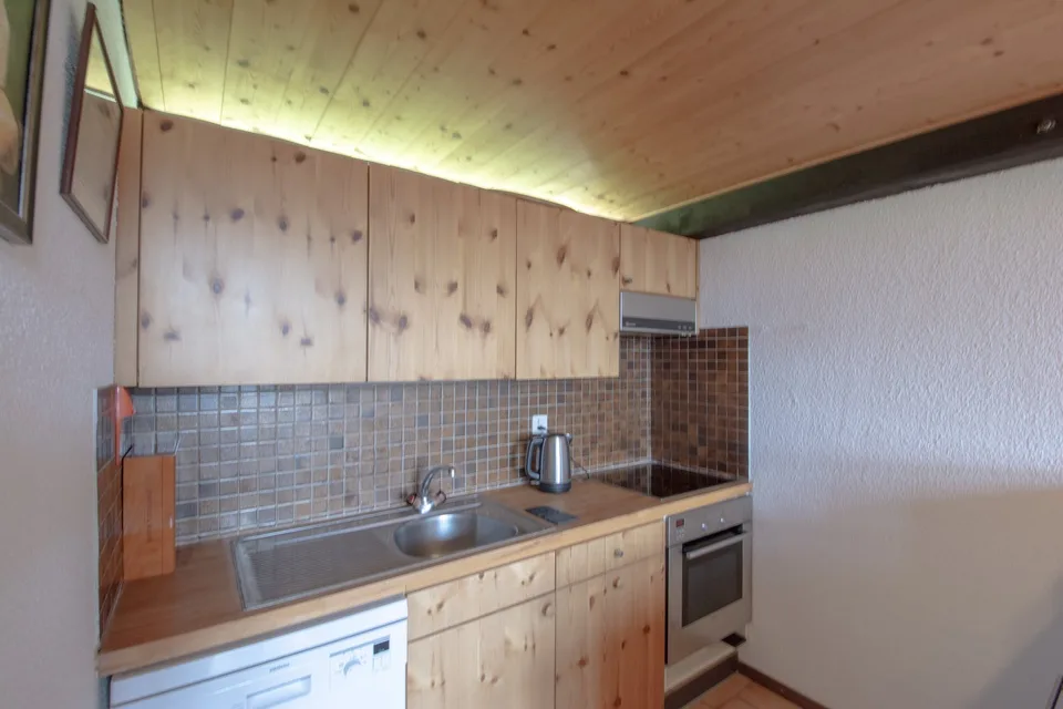 Chalet angrenzend mit 5.5 Zimmern, ideal an den Pisten in Gryon gelegen – Foto 10 von 18