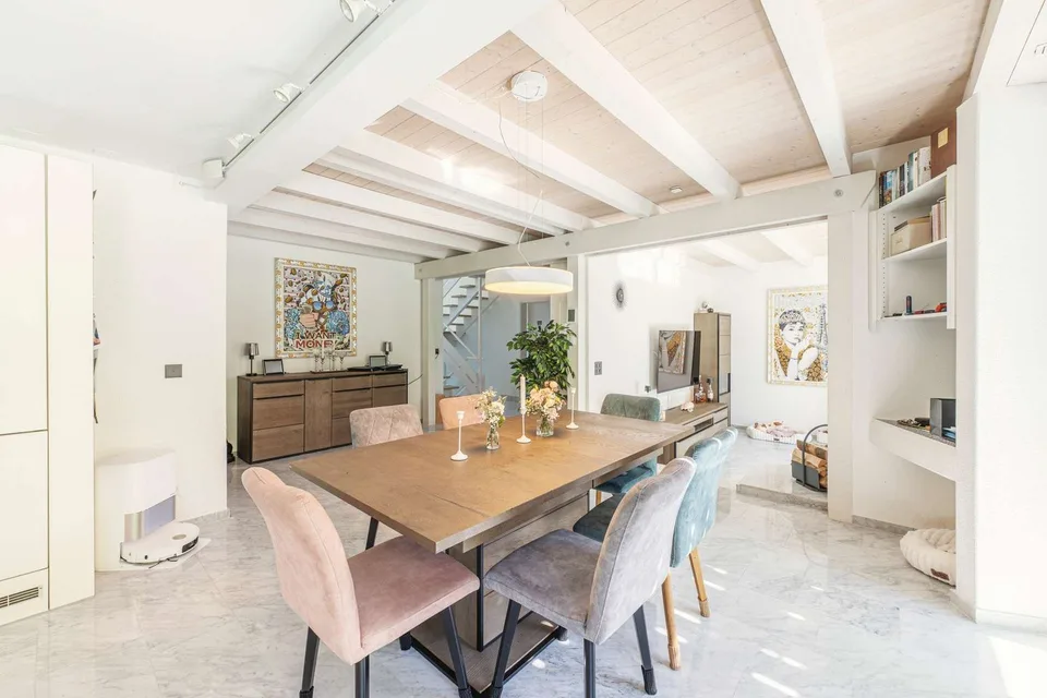 Maison unifamiliale conviviale avec jardin spacieux et piscine – photo 5 sur 13
