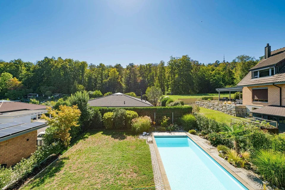 Maison unifamiliale conviviale avec jardin spacieux et piscine – photo 12 sur 13