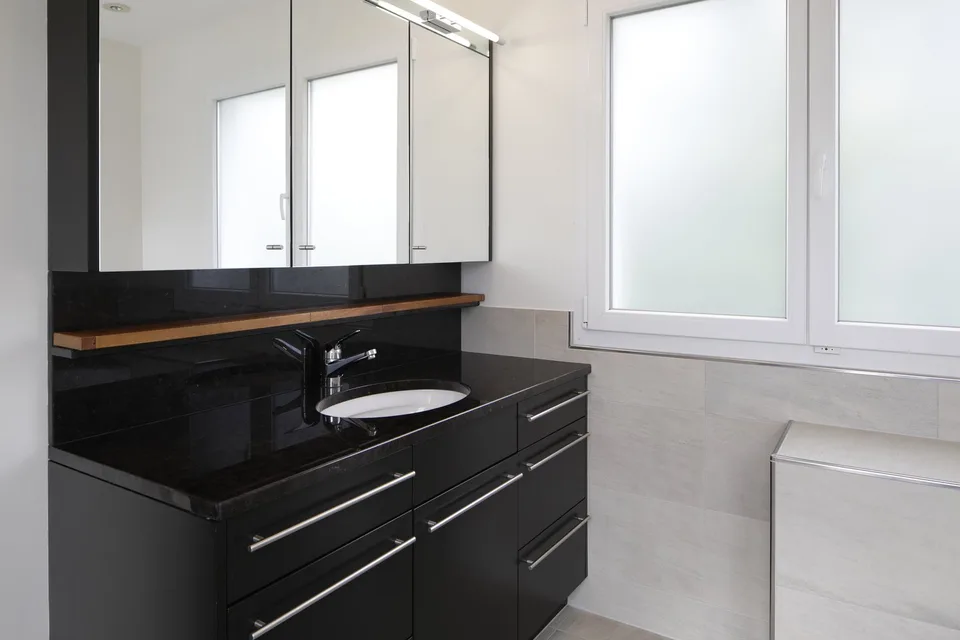Appartement designer 2 pièces ensoleillé avec vue sur le lac – photo 11 sur 15