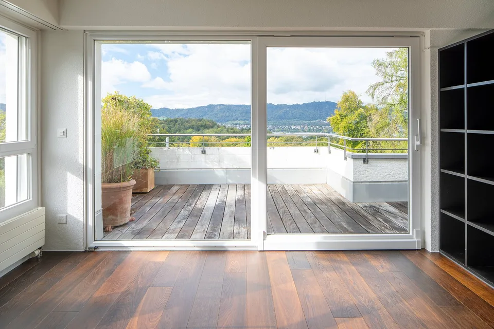 Appartement designer 2 pièces ensoleillé avec vue sur le lac – photo 4 sur 15