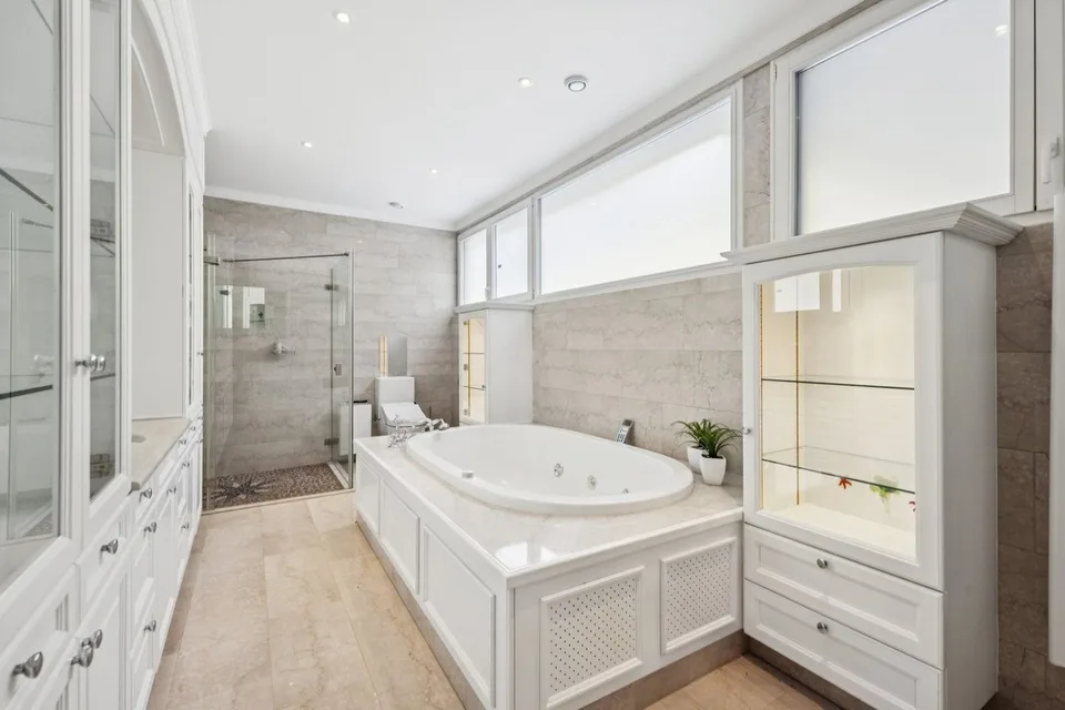 Propriété Unique avec vue panoramique, exclusivité Sotheby's ! – photo 12 sur 13