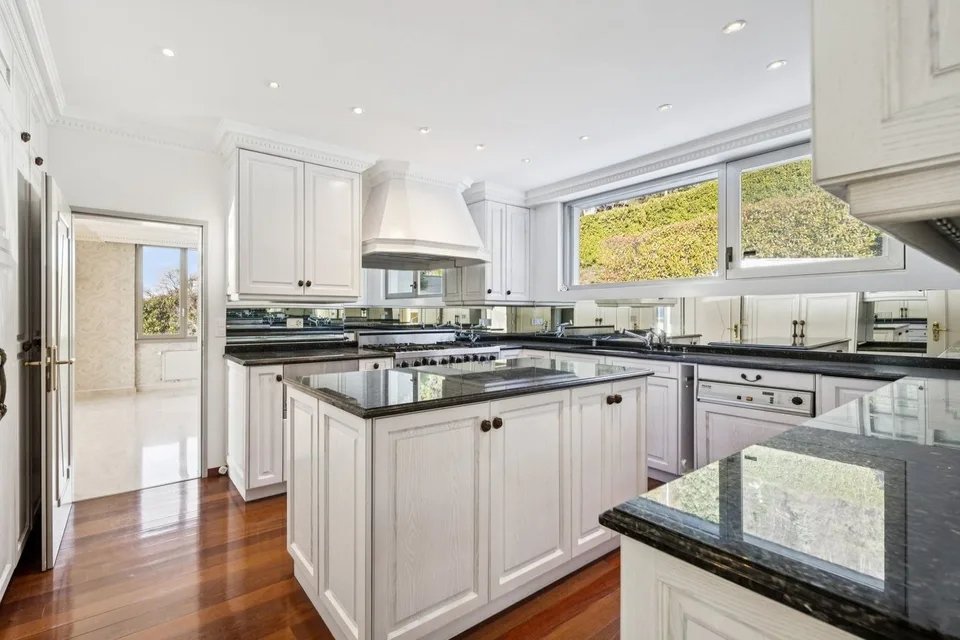 Propriété Unique avec vue panoramique, exclusivité Sotheby's ! – photo 8 sur 13