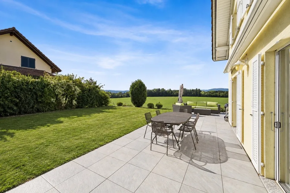 Bellissima villa individuale con vista aperta! – foto 3 di 13