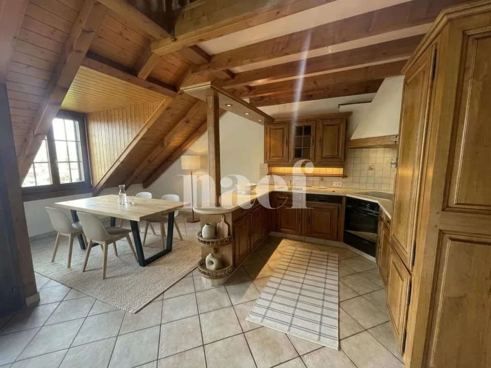 Centro di Founex - Accogliente appartamento duplex di 6 locali al 2° piano con caminetto e balcone – foto 2 di 12