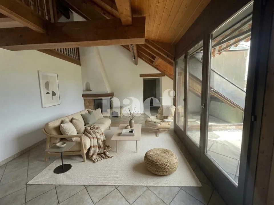 Centro di Founex - Accogliente appartamento duplex di 6 locali al 2° piano con caminetto e balcone – foto 3 di 12