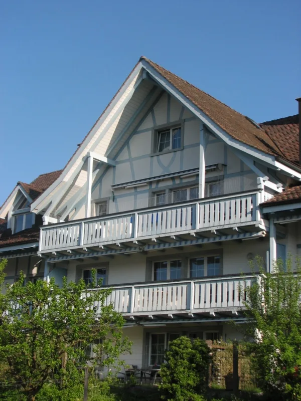 Grosszügige 5-Zimmer-Wohnung mit Cheminée und Balkon in Neerach – Foto 11 von 12