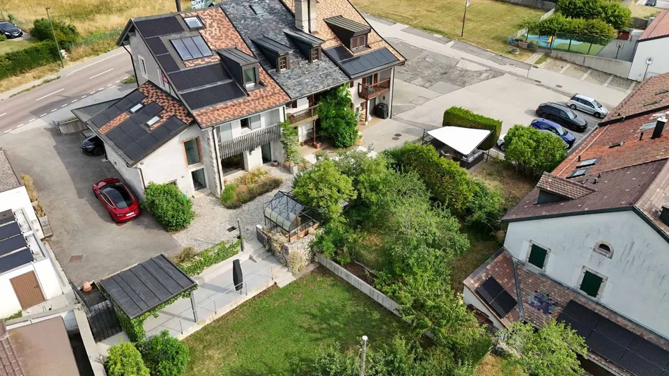 Einfamilienhaus mit 6.5 Zimmern, komplett renoviert – Foto 7 von 9
