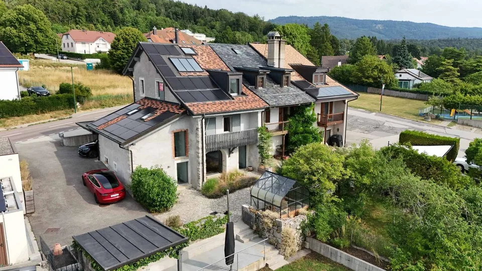 Einfamilienhaus mit 6.5 Zimmern, komplett renoviert – Foto 9 von 9