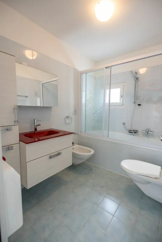 Wir verkaufen ein hübsches Haus in einer ruhigen Gegend von Claro – Foto 14 von 17