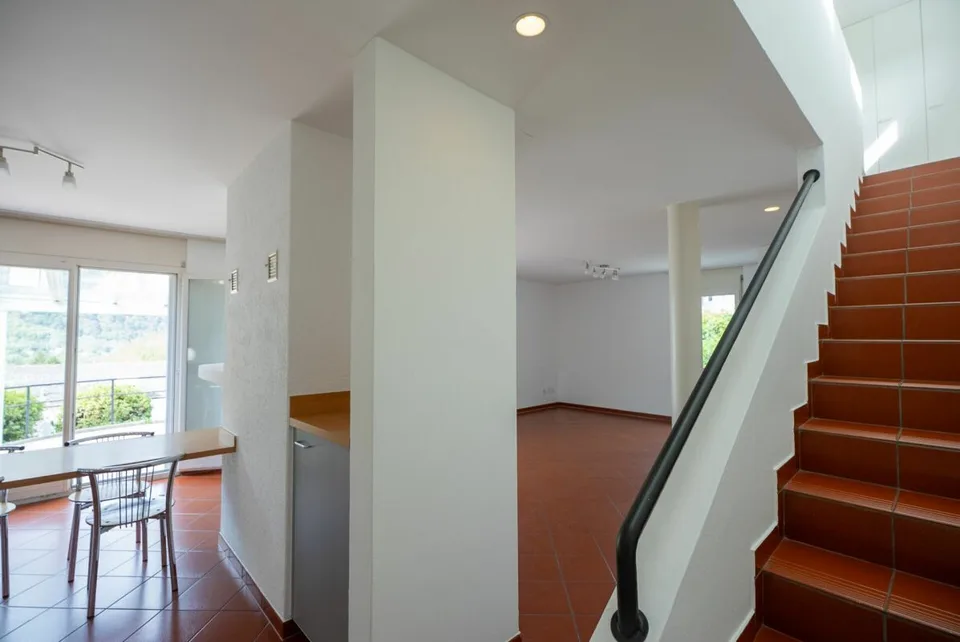 Wir verkaufen ein hübsches Haus in einer ruhigen Gegend von Claro – Foto 9 von 17
