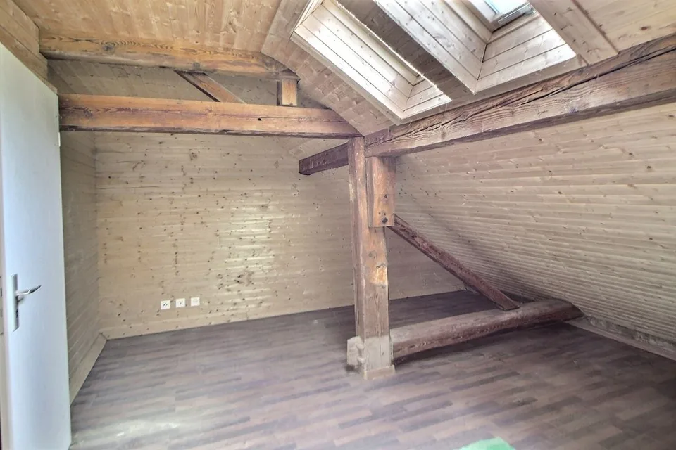 In einem Bauernhof: Große Wohnung zum Fertigstellen der Renovierung – Foto 6 von 11
