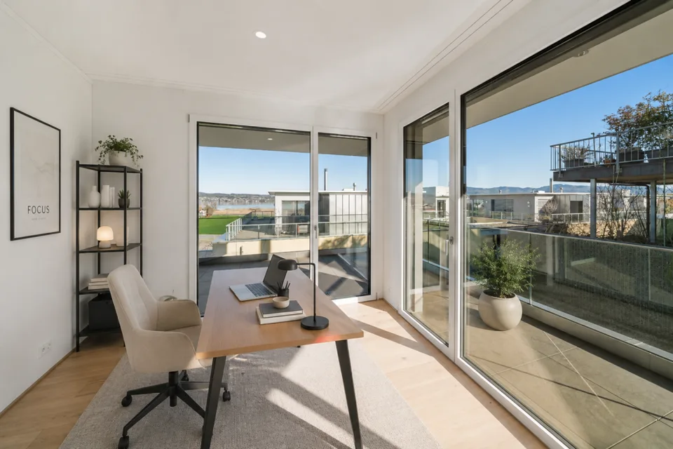 Habitation exclusive avec vue sur le lac et loin, et un jardin d'hiver ensoleillé – photo 4 sur 7