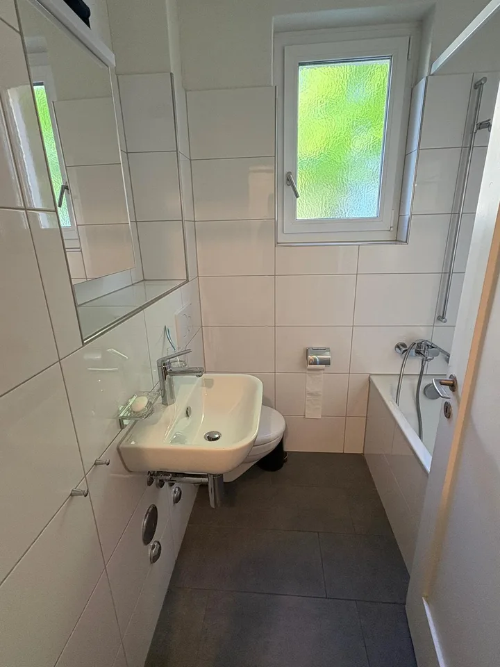 FÜR EINZELPERSON IN ZÜRICH - KREIS 8, MÖBLIERT, TEMPORÄR – foto 5 di 6