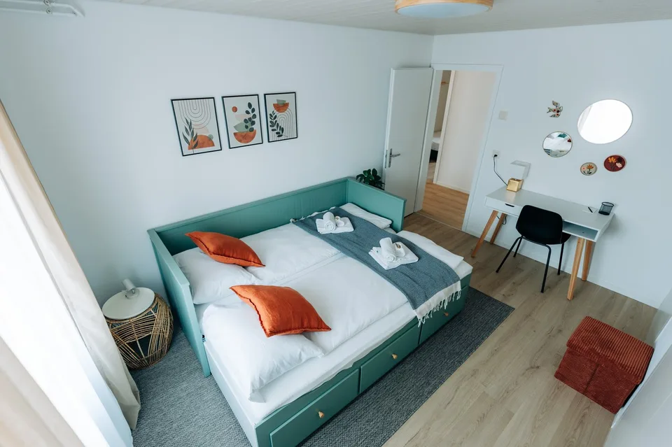 APPARTEMENT 4½ PIÈCES À BIEL/BIENNE (BE), MEUBLÉ, DURÉE DÉTERMINÉE – Foto 6 von 10