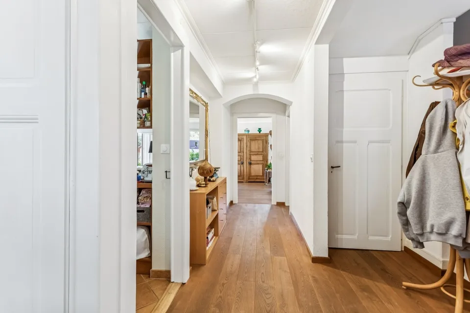 Villa indipendente su un terreno di 2'915 m², guadagni solari importanti – foto 7 di 13