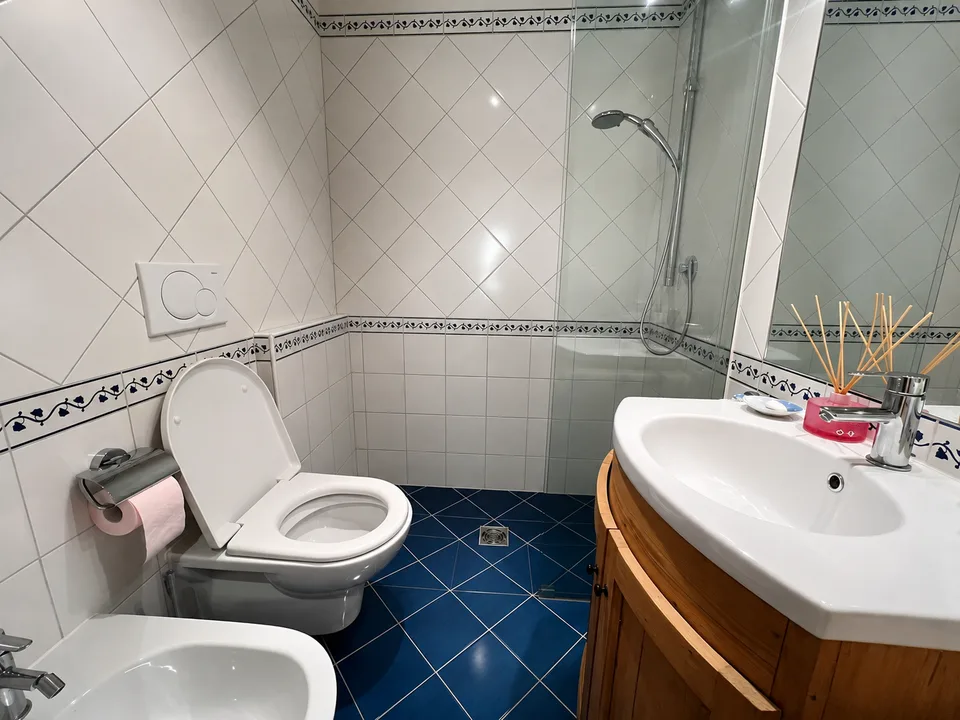 À louer à la semaine : Appartement Ski-in, Ski-out de 5.5 pièces avec 2 places de parc intérieurs, à Montana ! – Foto 12 von 13