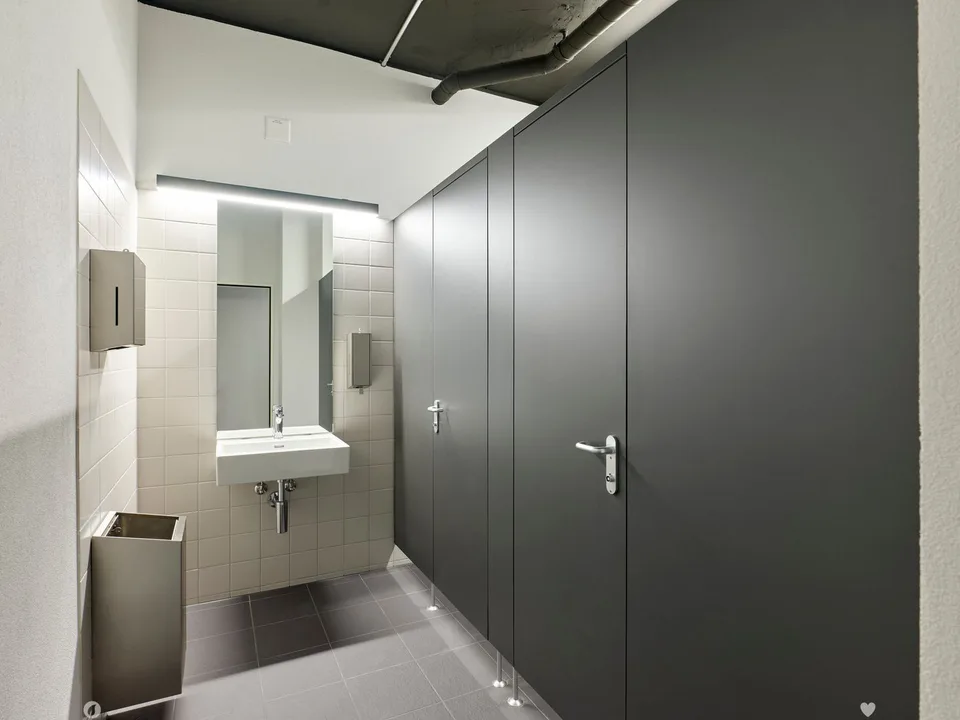 550 m² pour votre vision – espace de bureau avec potentiel d'expansion à Biel – photo 7 sur 12