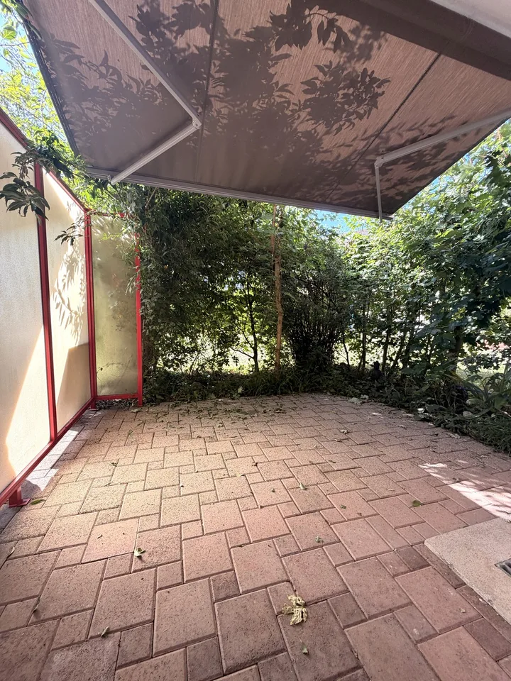 Frisch sanierte 2-Zimmer-Wohnung mit Gartensitzplatz – Foto 8 von 8