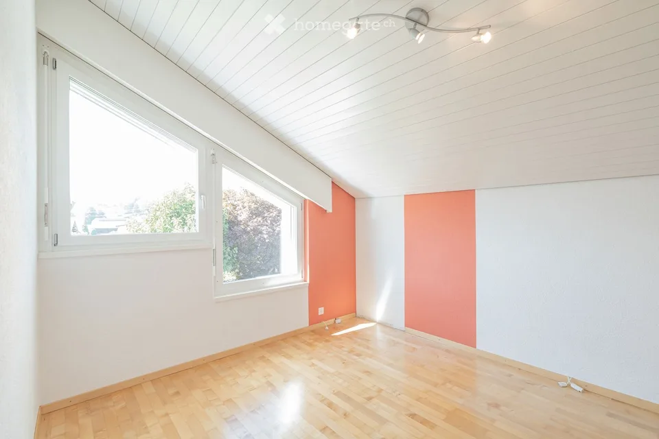 Casa unifamiliare di 6,5 locali con vista lontana in una posizione soleggiata e tranquilla – foto 24 di 30