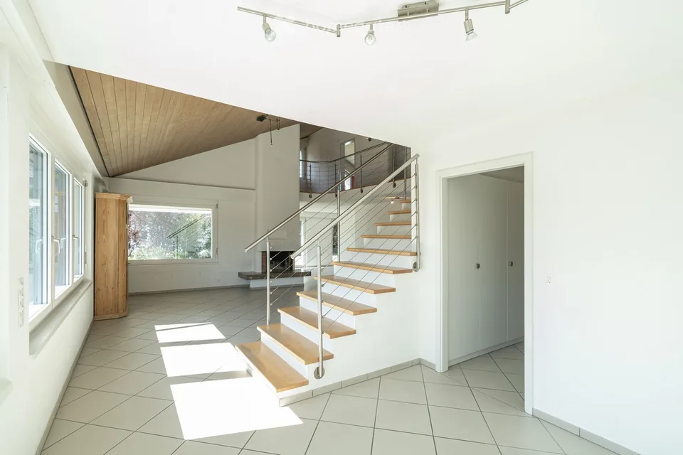Casa unifamiliare di 6,5 locali con vista lontana in una posizione soleggiata e tranquilla – foto 20 di 30