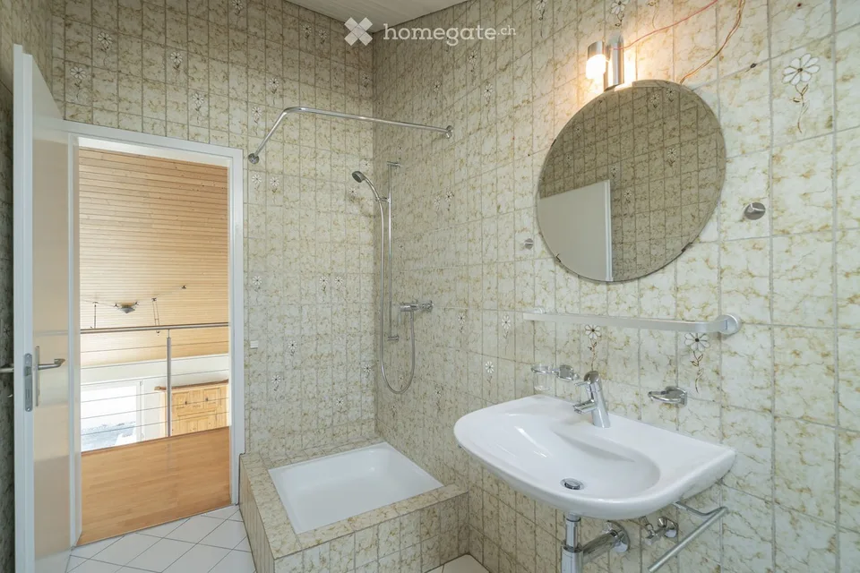 Casa unifamiliare di 6,5 locali con vista lontana in una posizione soleggiata e tranquilla – foto 23 di 30