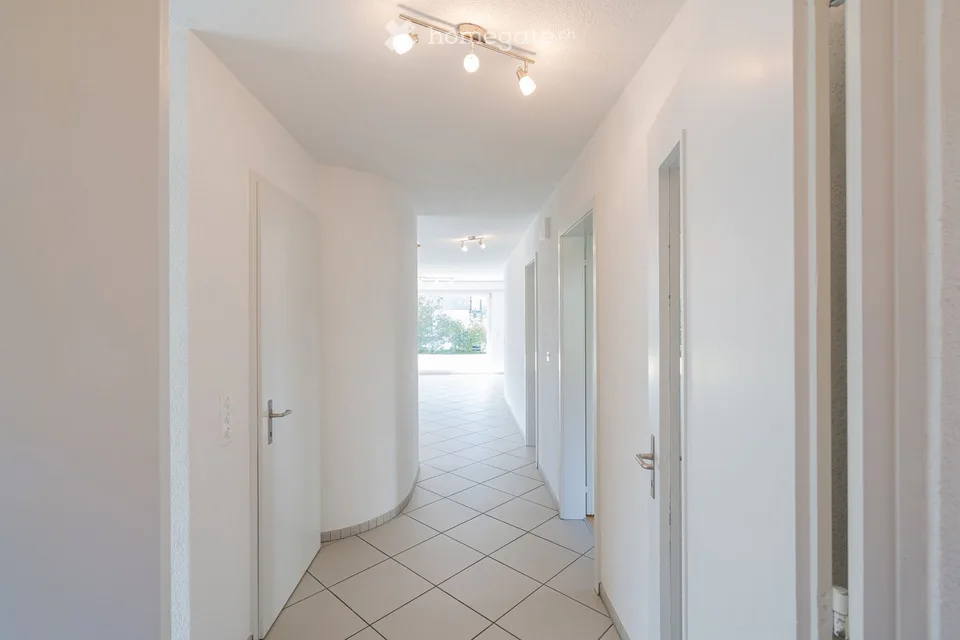 Casa unifamiliare di 6,5 locali con vista lontana in una posizione soleggiata e tranquilla – foto 13 di 30