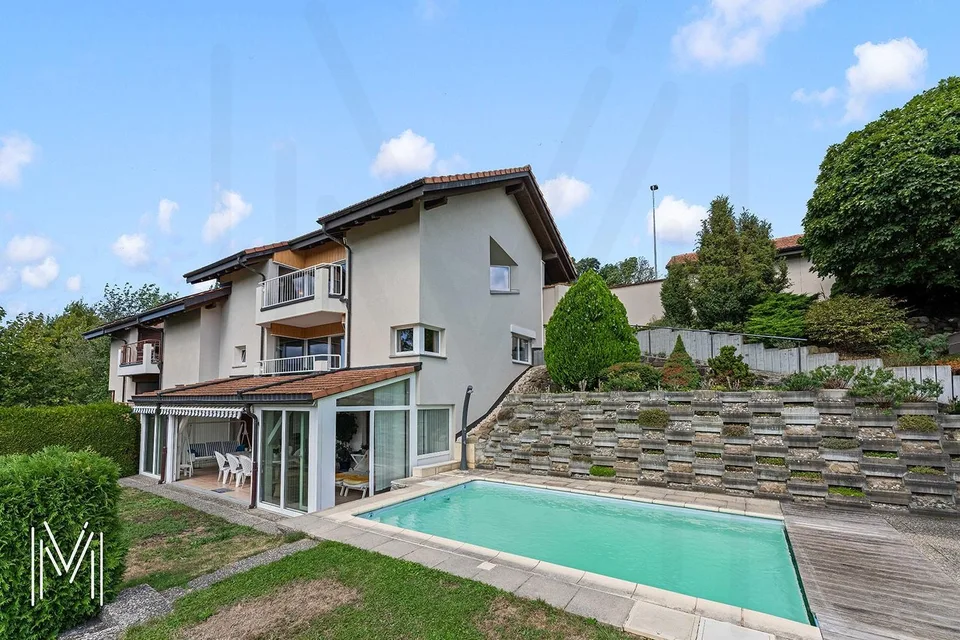 Schönes Haus 6,5 Zimmer mit Abstellraum und Ausnahmeblick – Foto 5 von 13