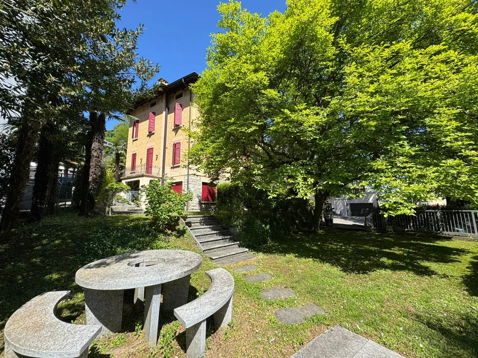 Villa im Liberty-Stil von hohem Wert – Foto 2 von 26