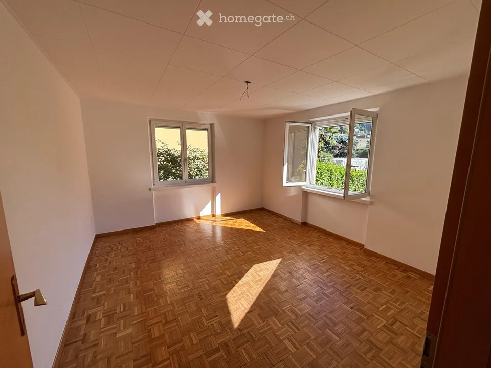 Schönes 3.5-Zimmer-Apartment in Doppelhaushälfte – Foto 4 von 5